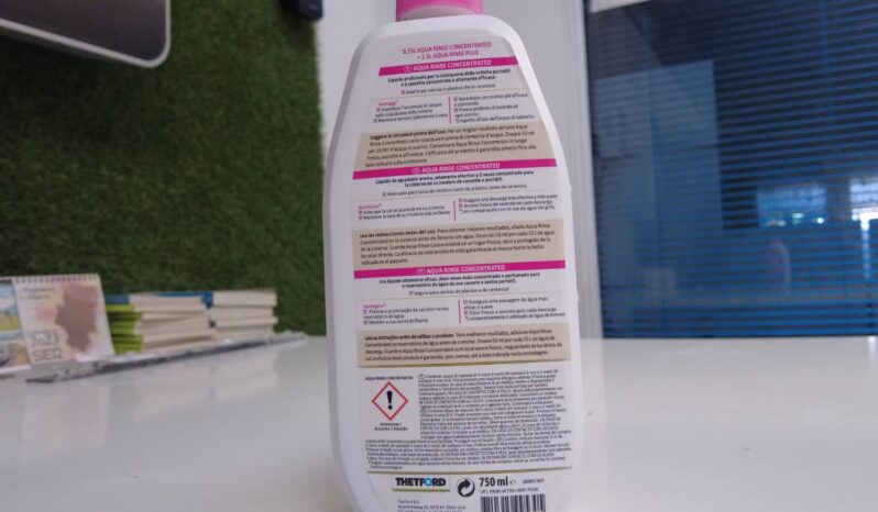 AQUA RINSE CONCENTRATED THETFORD 750 ML lleno