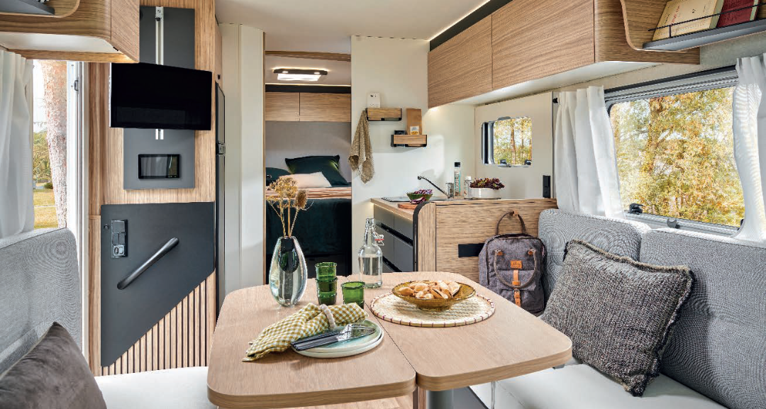 5 recetas para cocinar en autocaravana o camperRecetas para autocaravana en 2025La mejor comida para llevare en una autocaravana Consejos y recetas para comida en autocaravana o camperRecetas fáciles y saludables en tu autocaravana La mejor comida para cocinar en autocaravanaNuestras comida para llevar en autocaravana Cocina recetas fáciles y rápida en autocaravana