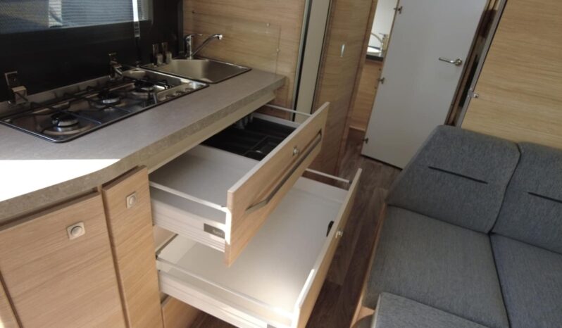 CARAVANA FENDT BIANCO 560 SKM lleno