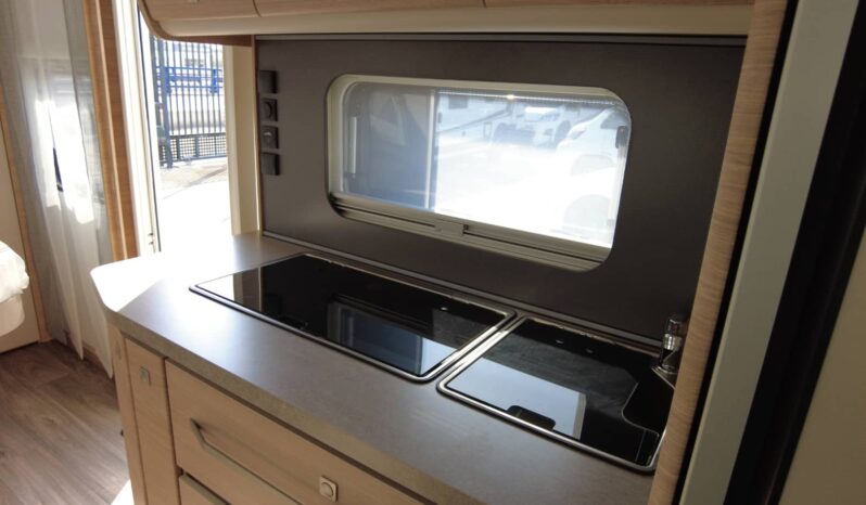 CARAVANA FENDT BIANCO 560 SKM lleno