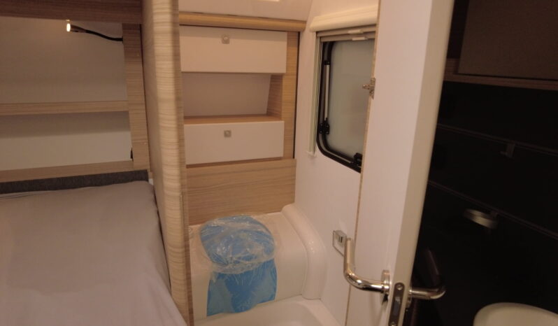 CARAVANA FENDT BIANCO ACTIV 390 FHS lleno