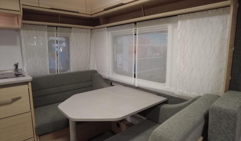 CARAVANA FENDT BIANCO ACTIV 390 FHS lleno