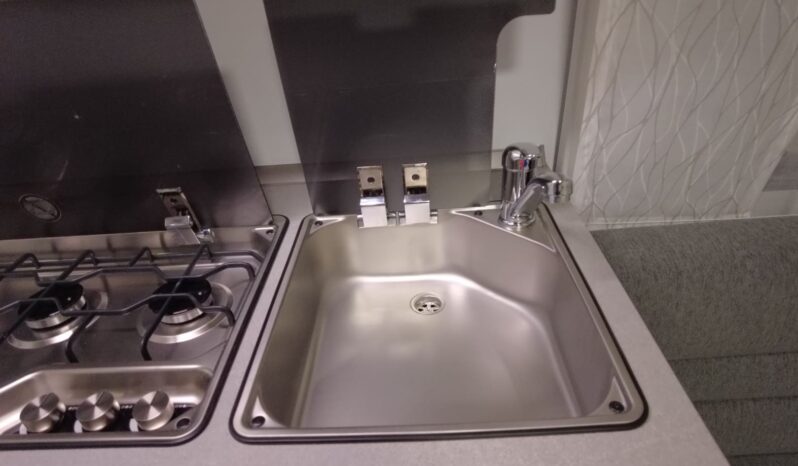 CARAVANA FENDT BIANCO ACTIV 390 FHS lleno