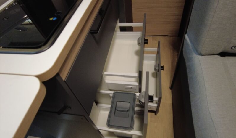 CAMPER PILOTE V633M EXPRESSION lleno
