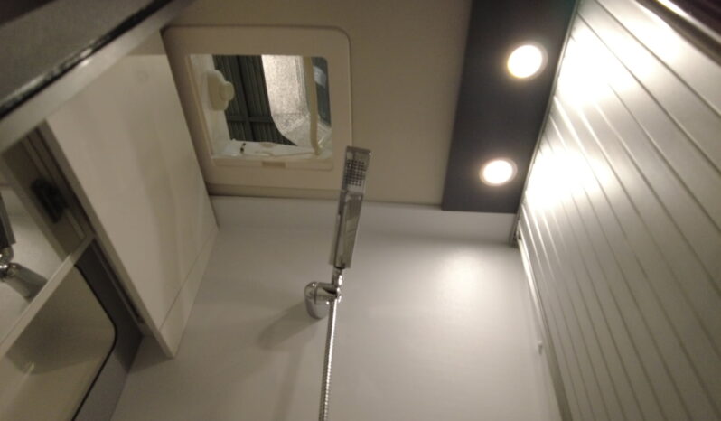 CAMPER PILOTE V633M EXPRESSION lleno