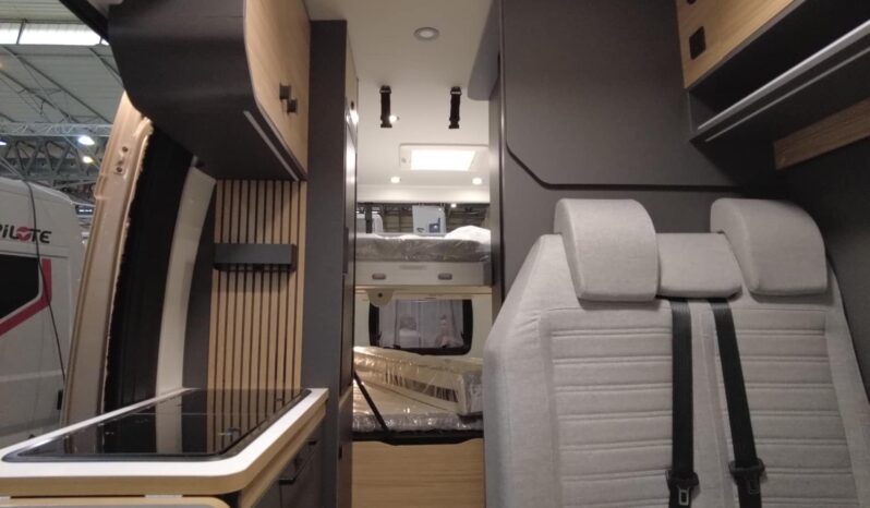 CAMPER PILOTE V633M EXPRESSION lleno