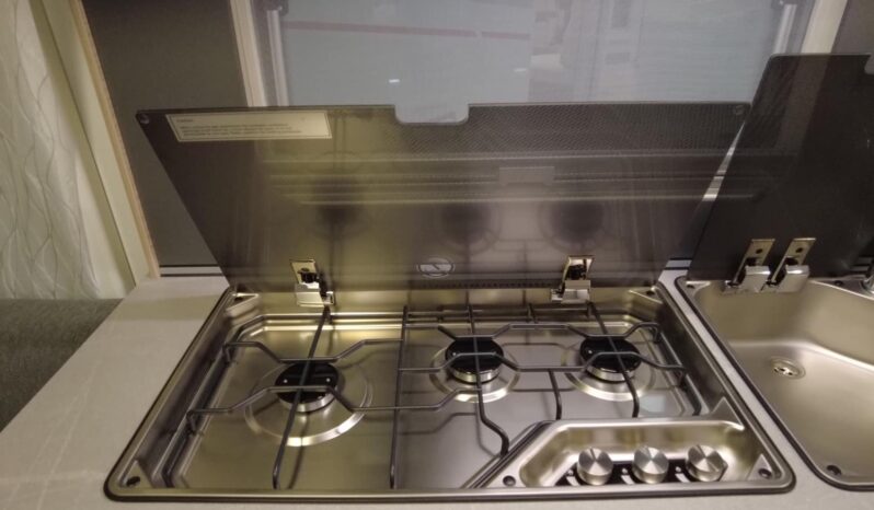 CARAVANA FENDT BIANCO ACTIV 445 SFB lleno