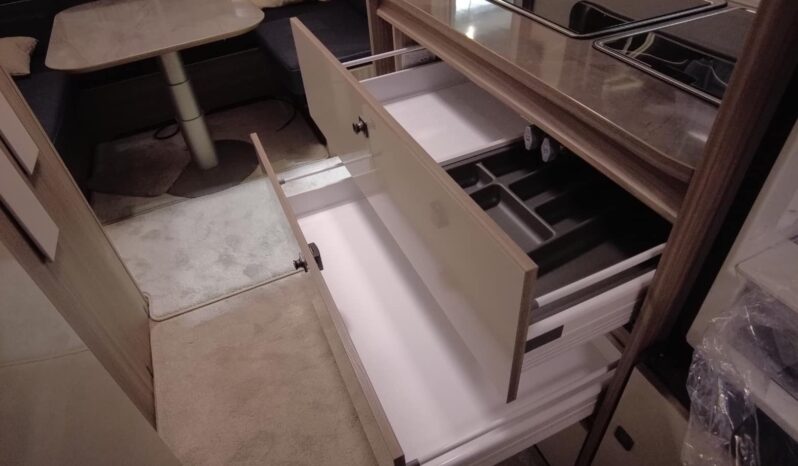 CARAVANA FENDT TENDENZA 560 SFDW lleno