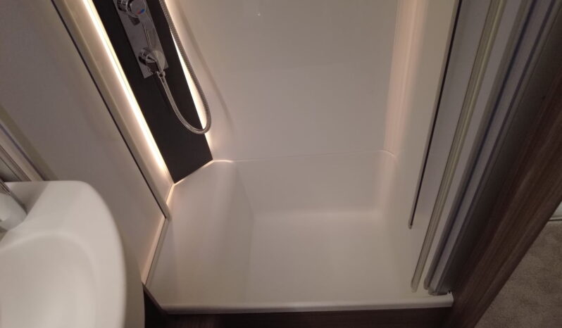 CARAVANA FENDT TENDENZA 560 SFDW lleno