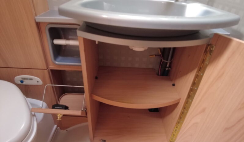 AUTOCARAVANA OCASIÓN BÜRSTNER LEVANTO A576 lleno