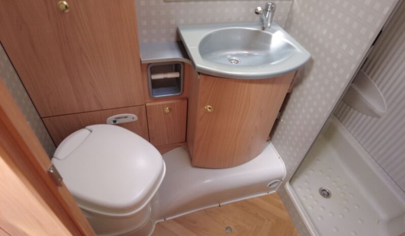 AUTOCARAVANA OCASIÓN BÜRSTNER LEVANTO A576 lleno