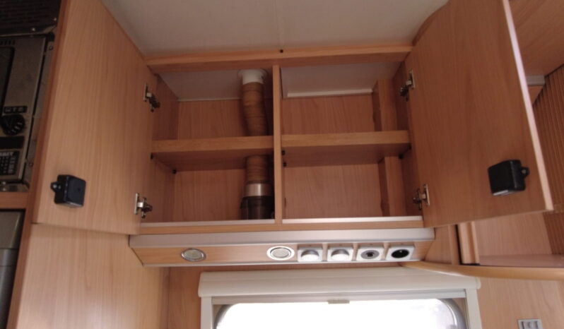 AUTOCARAVANA OCASIÓN BÜRSTNER LEVANTO A576 lleno