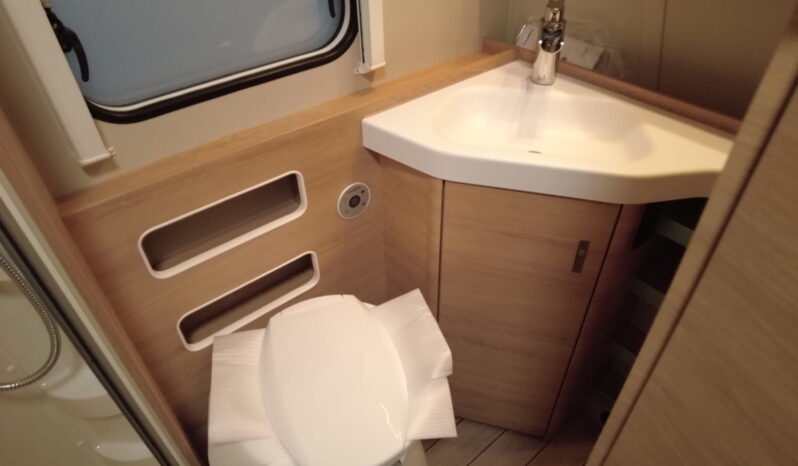 CARAVANA KNAUS SÜDWIND 500 QDK BLACK SELECTION lleno