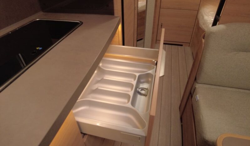 CARAVANA KNAUS SÜDWIND 500 QDK BLACK SELECTION lleno