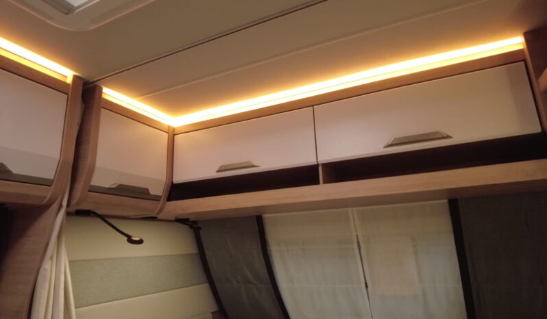 CARAVANA KNAUS SÜDWIND 500 QDK BLACK SELECTION lleno