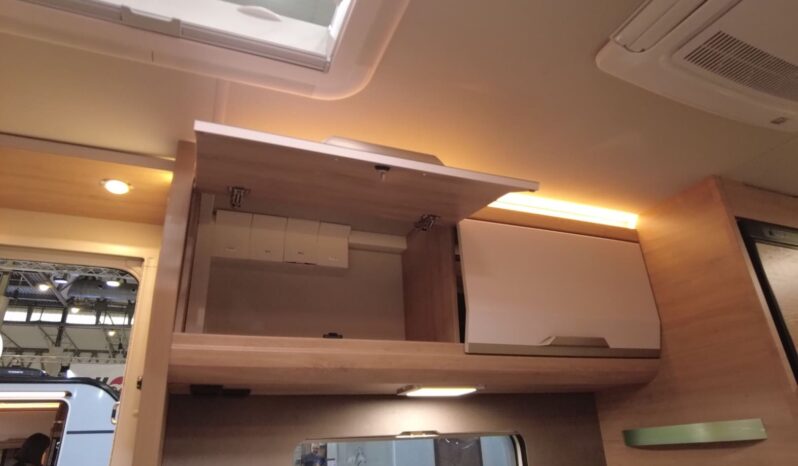 CARAVANA KNAUS SÜDWIND 500 QDK BLACK SELECTION lleno