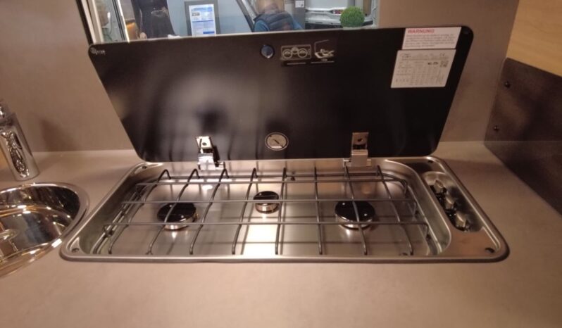 CARAVANA KNAUS SÜDWIND 500 QDK BLACK SELECTION lleno