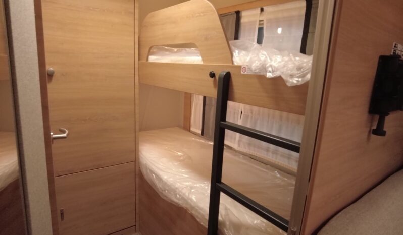 CARAVANA KNAUS SÜDWIND 500 QDK BLACK SELECTION lleno