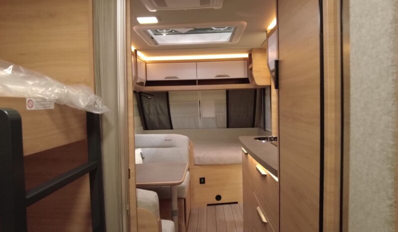 CARAVANA KNAUS SÜDWIND 500 QDK BLACK SELECTION lleno