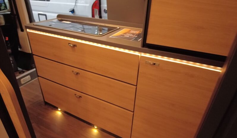 CAMPER KNAUS BOXLIFE 600 MQ PLATINUM lleno