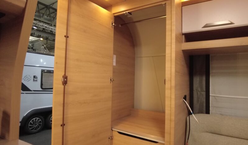 CARAVANA KNAUS SÜDWIND 420 QD BLACK SELECTION lleno