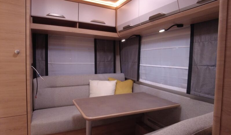 CARAVANA KNAUS SÜDWIND 420 QD BLACK SELECTION lleno