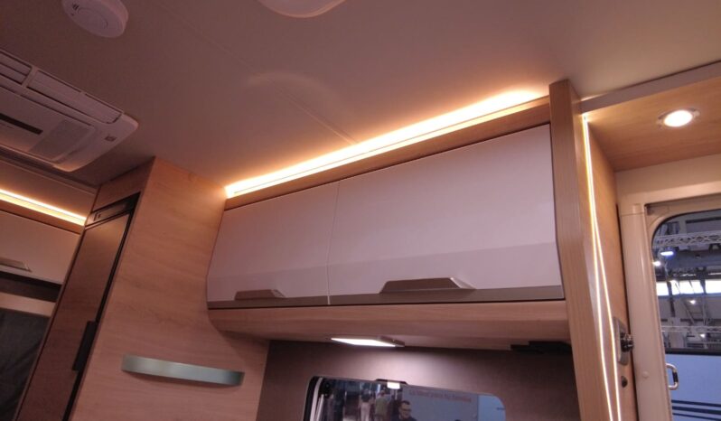 CARAVANA KNAUS SÜDWIND 420 QD BLACK SELECTION lleno