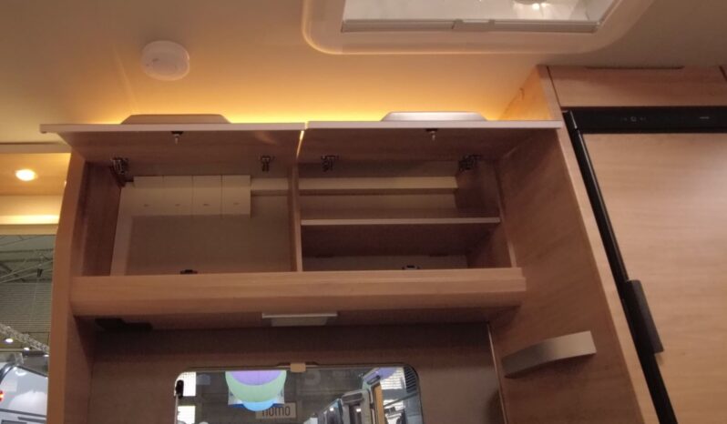 CARAVANA KNAUS SÜDWIND 580 QS BLACK SELECTION lleno