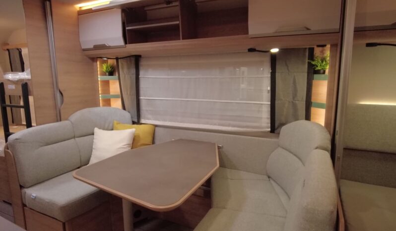 CARAVANA KNAUS SÜDWIND 580 QS BLACK SELECTION lleno