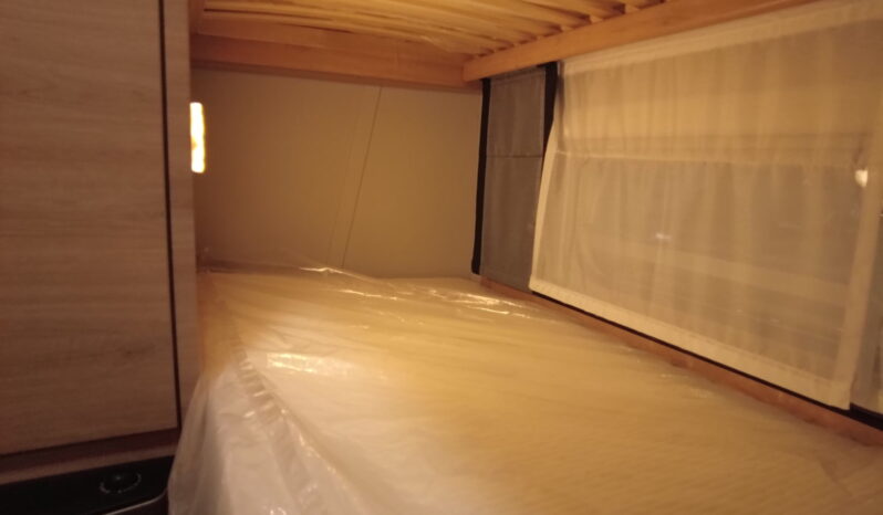 CARAVANA KNAUS SÜDWIND 580 QS BLACK SELECTION lleno