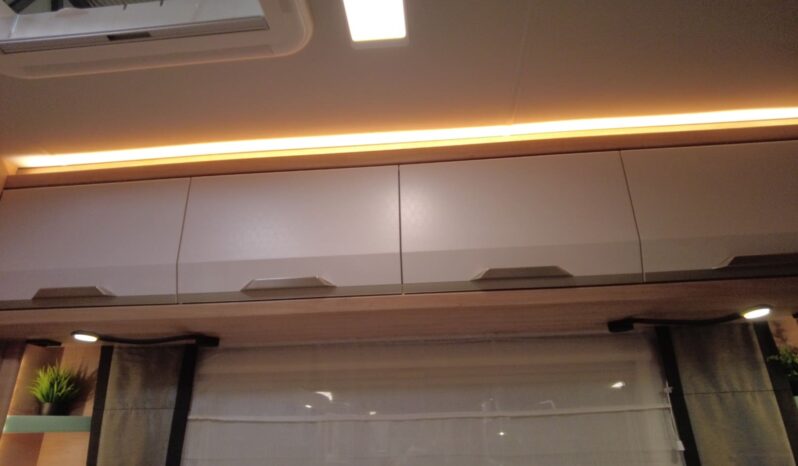 CARAVANA KNAUS SÜDWIND 580 QS BLACK SELECTION lleno