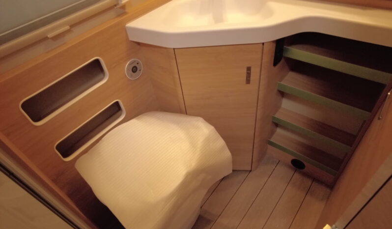 CARAVANA KNAUS SÜDWIND 580 QS BLACK SELECTION lleno