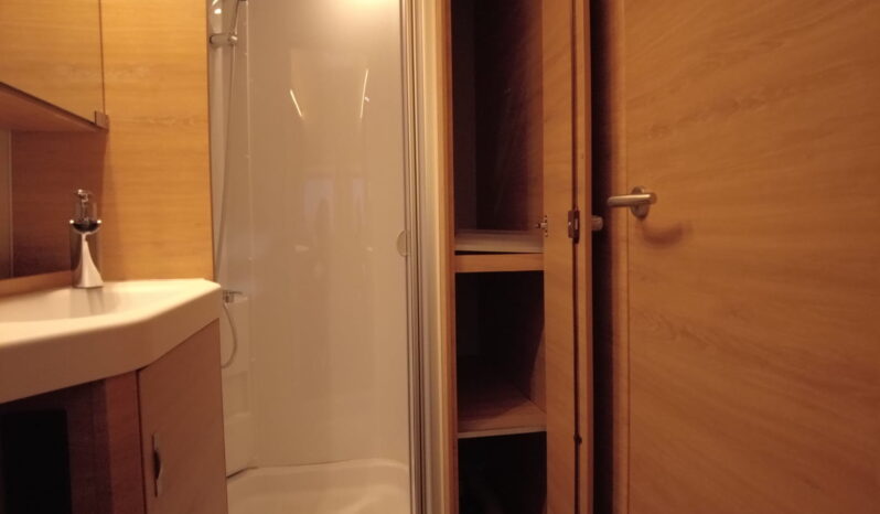 CARAVANA KNAUS SÜDWIND 650 PXB BLACK SELECTION lleno