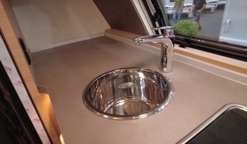 CARAVANA KNAUS SÜDWIND 650 PXB BLACK SELECTION lleno