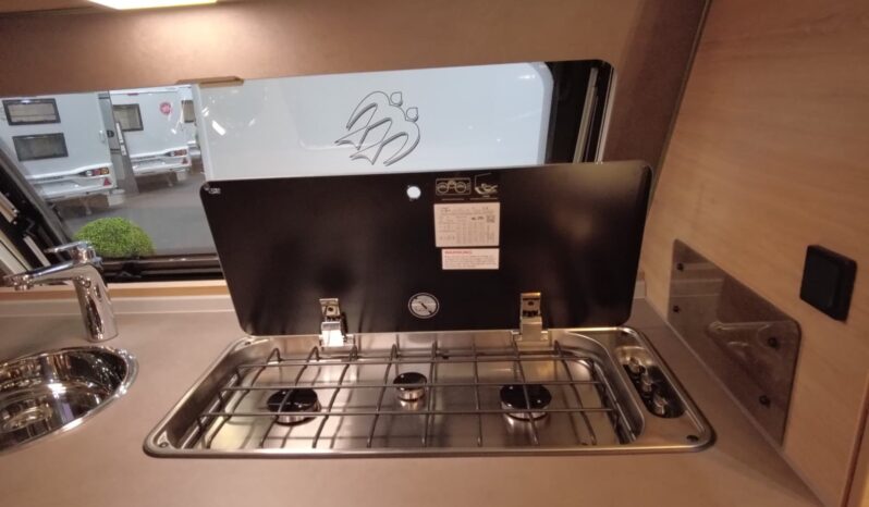 CARAVANA KNAUS SÜDWIND 650 PXB BLACK SELECTION lleno