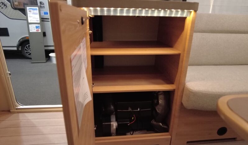 CARAVANA KNAUS SÜDWIND 650 PXB BLACK SELECTION lleno