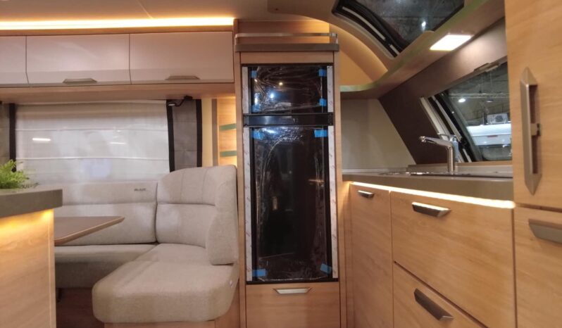 CARAVANA KNAUS SÜDWIND 650 PXB BLACK SELECTION lleno