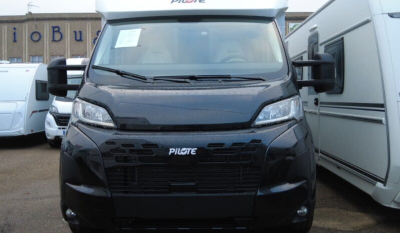 AUTOCARAVANA PILOTE P720FC (Evidence) lleno