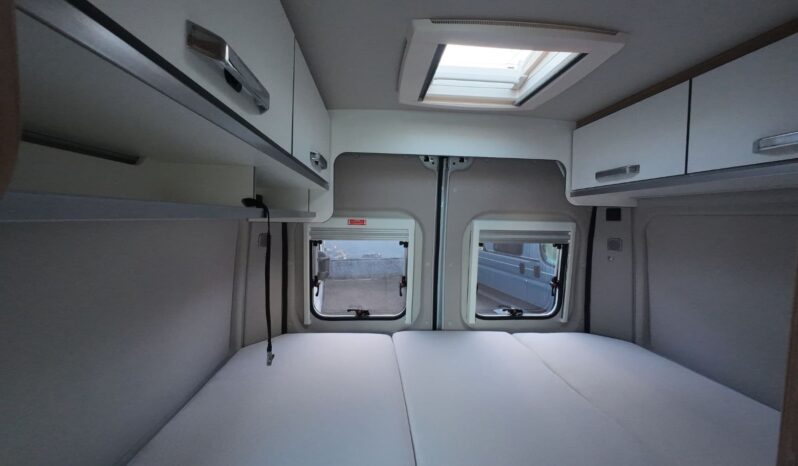 CAMPER WEINSBERG CARABUS 540 MQ lleno
