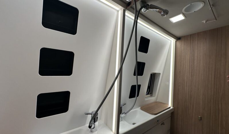 CAMPER WEINSBERG CARABUS 600 MQ (2026) lleno