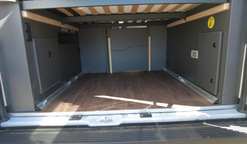 CAMPER KNAUS BOXLIFE 600 DQ PLATINUM (gris campovolo) lleno