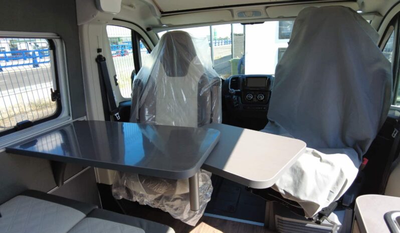 CAMPER KNAUS BOXLIFE 600 DQ PLATINUM (gris campovolo) lleno