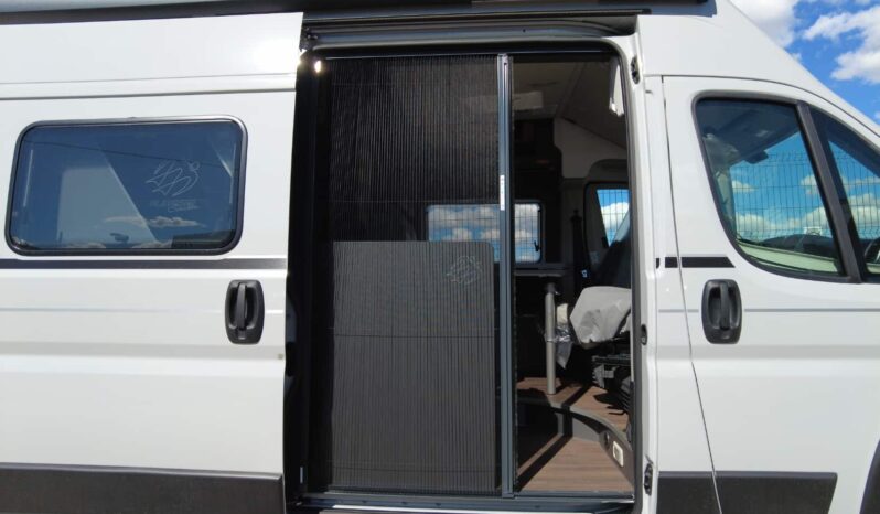 CAMPER KNAUS BOXLIFE 600 DQ PLATINUM (gris campovolo) lleno