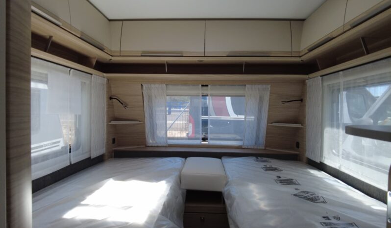 CARAVANA FENDT BIANCO ACTIV 465 SGE lleno