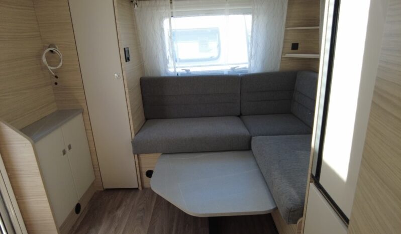 CARAVANA FENDT BIANCO ACTIV 465 SGE lleno