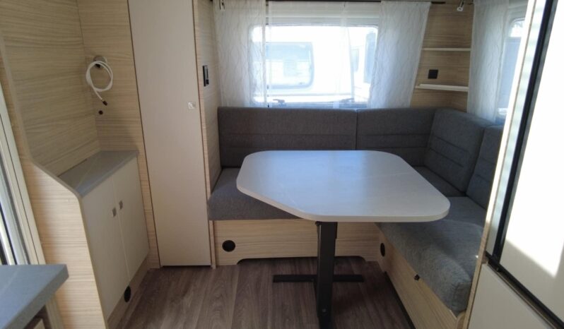 CARAVANA FENDT BIANCO ACTIV 465 SGE lleno