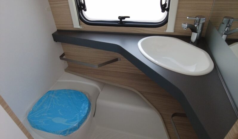 CARAVANA FENDT BIANCO ACTIV 465 SGE lleno