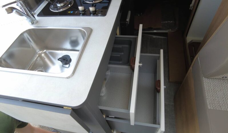 CAMPER GIOTTILINE GIOTTIVAN 54T lleno