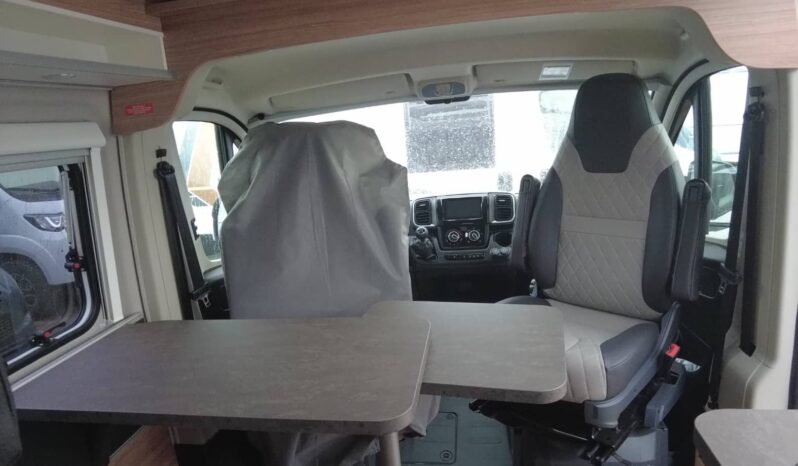 CAMPER WEINSBERG CARABUS 600 MQH 2026 lleno