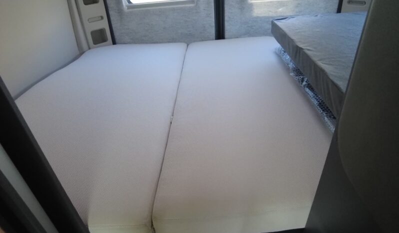 CAMPER KNAUS BOXLIFE 600 DQ PLATINUM (gris lanzarote) lleno